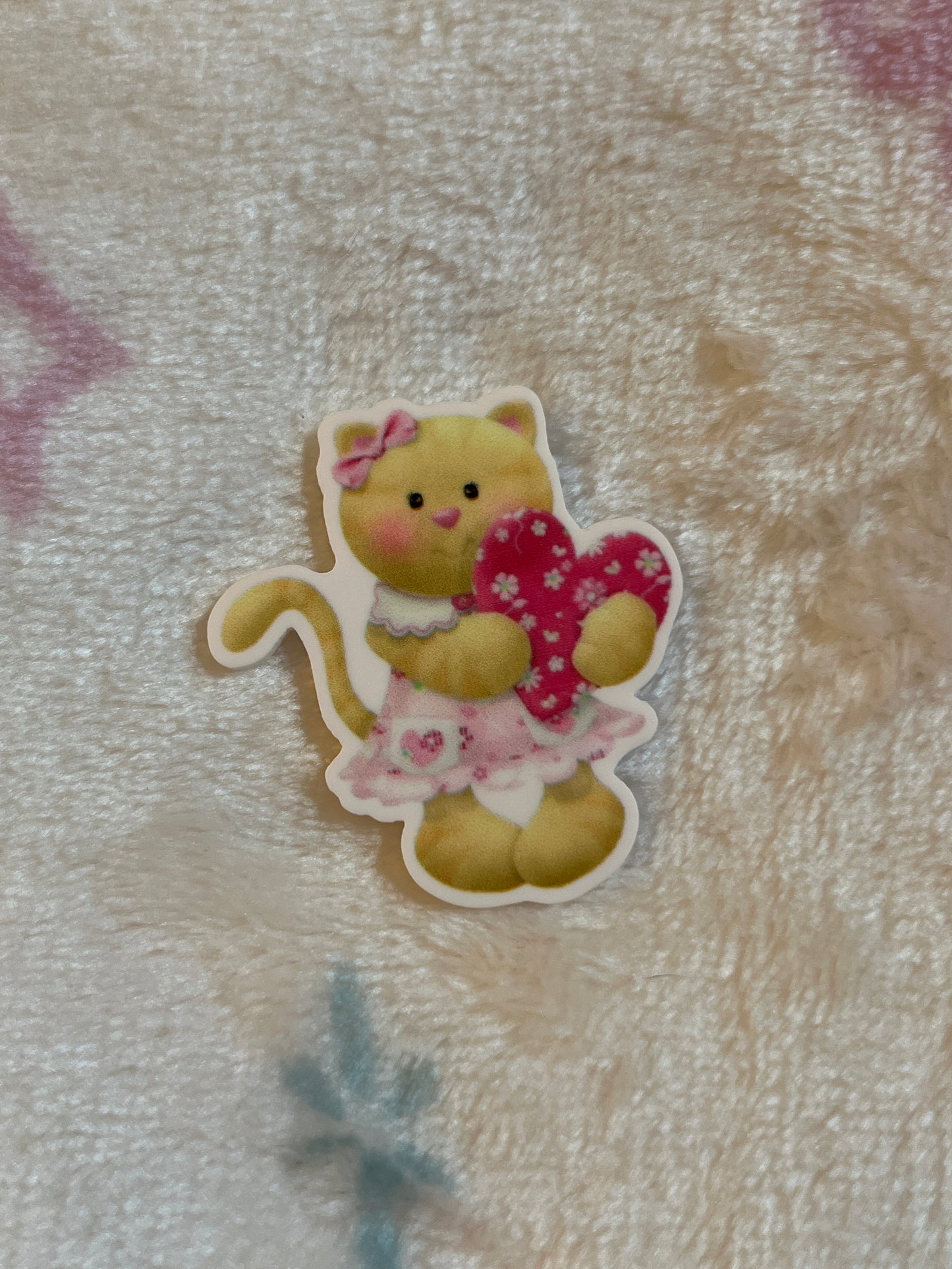 Kitty with Heart Planar