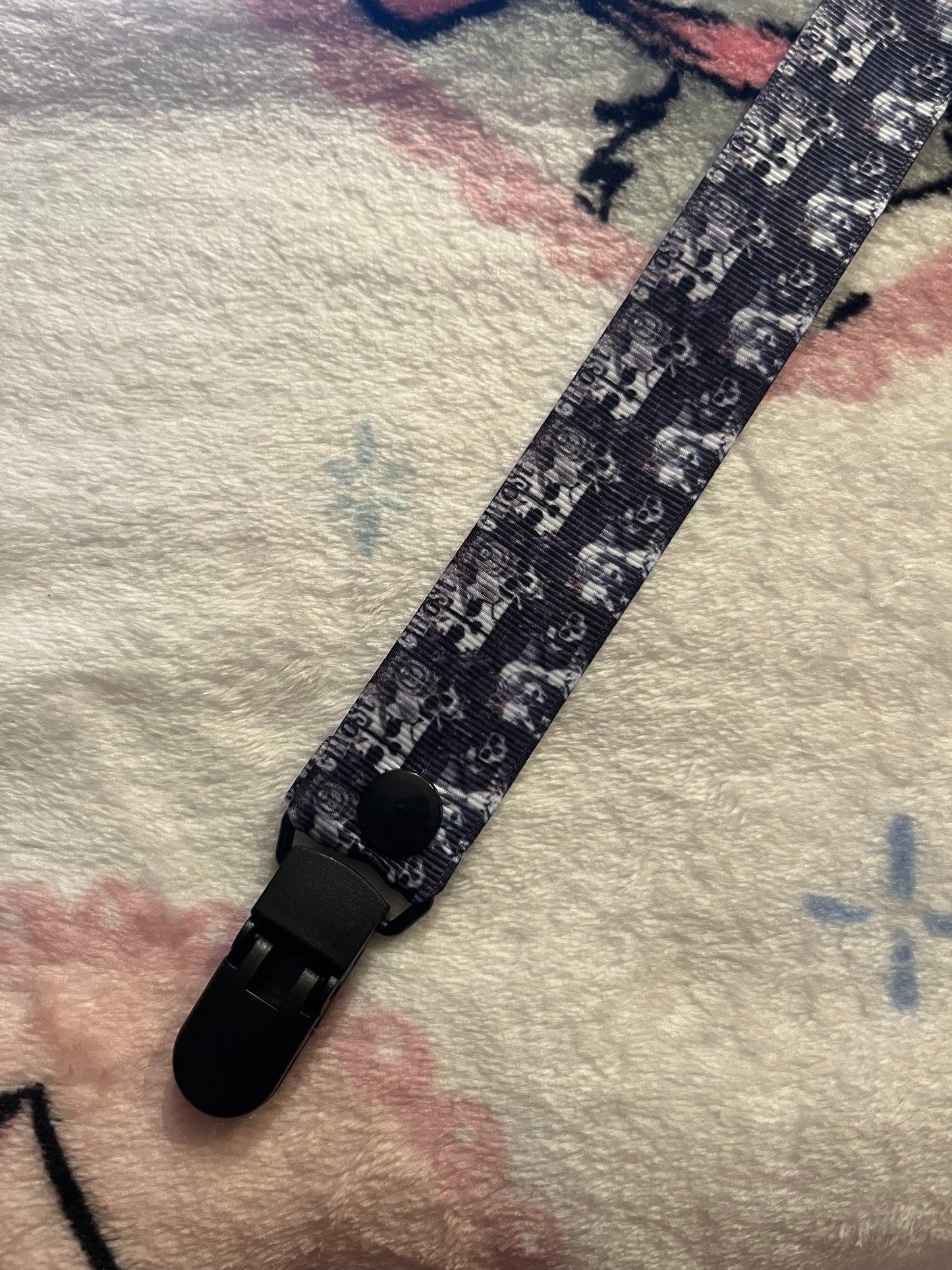 Call of Duty Ghost Pacifier Clip