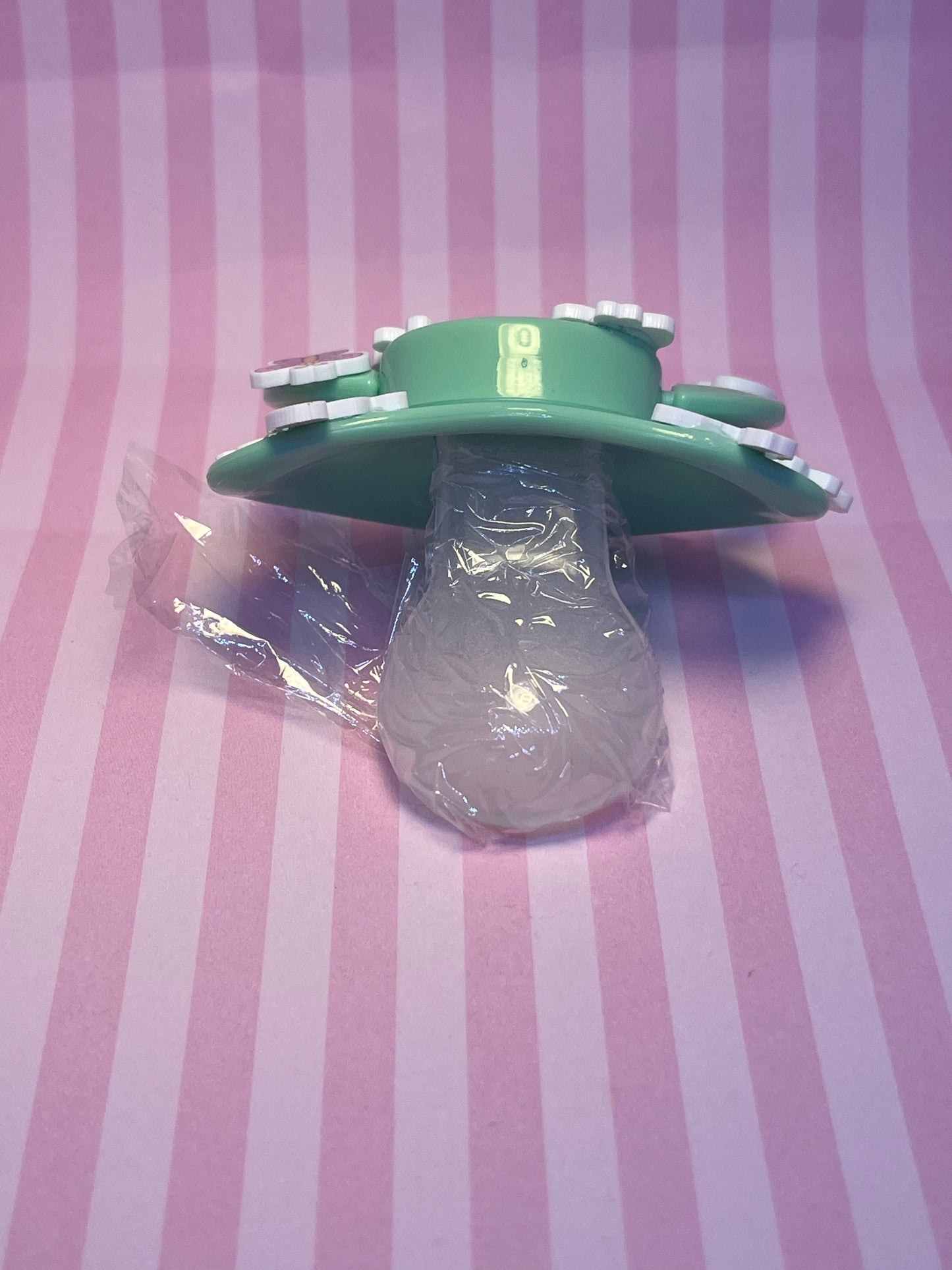 Buggy Pacifier V1