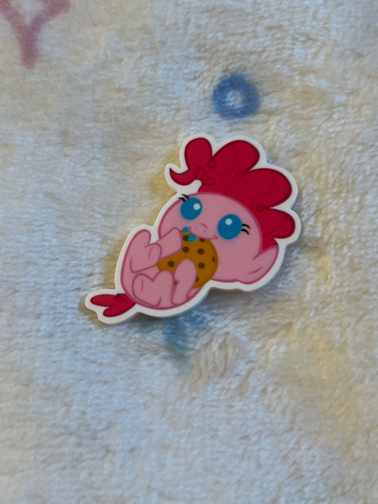 Baby Pinkie Pie with Cookie