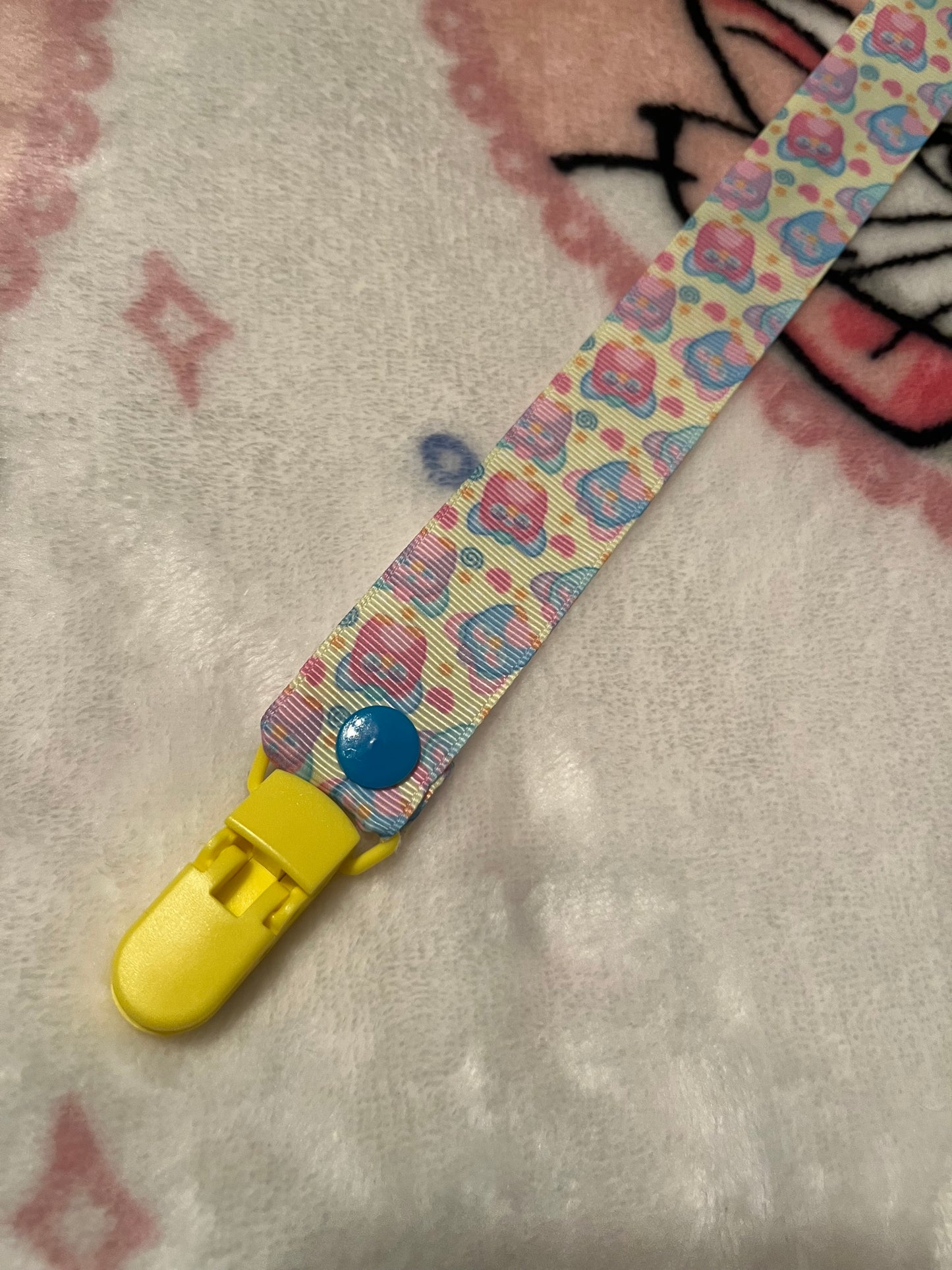 Furbys Pacifier Clip