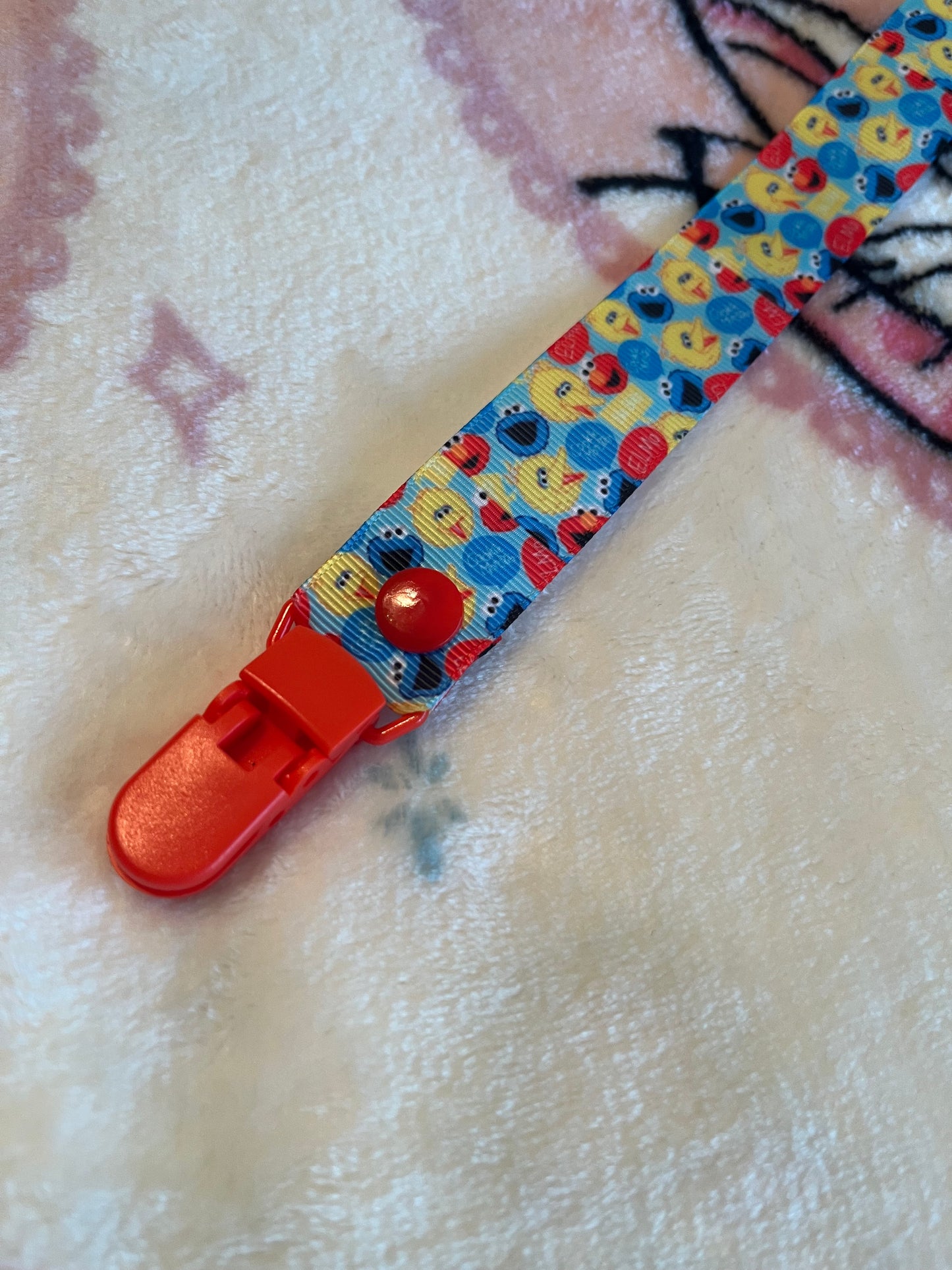 Sesame Street Pacifier Clip
